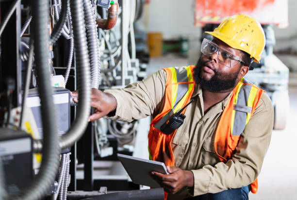 Best Emergency Electrical Repair  in North Lindenhurst, NY